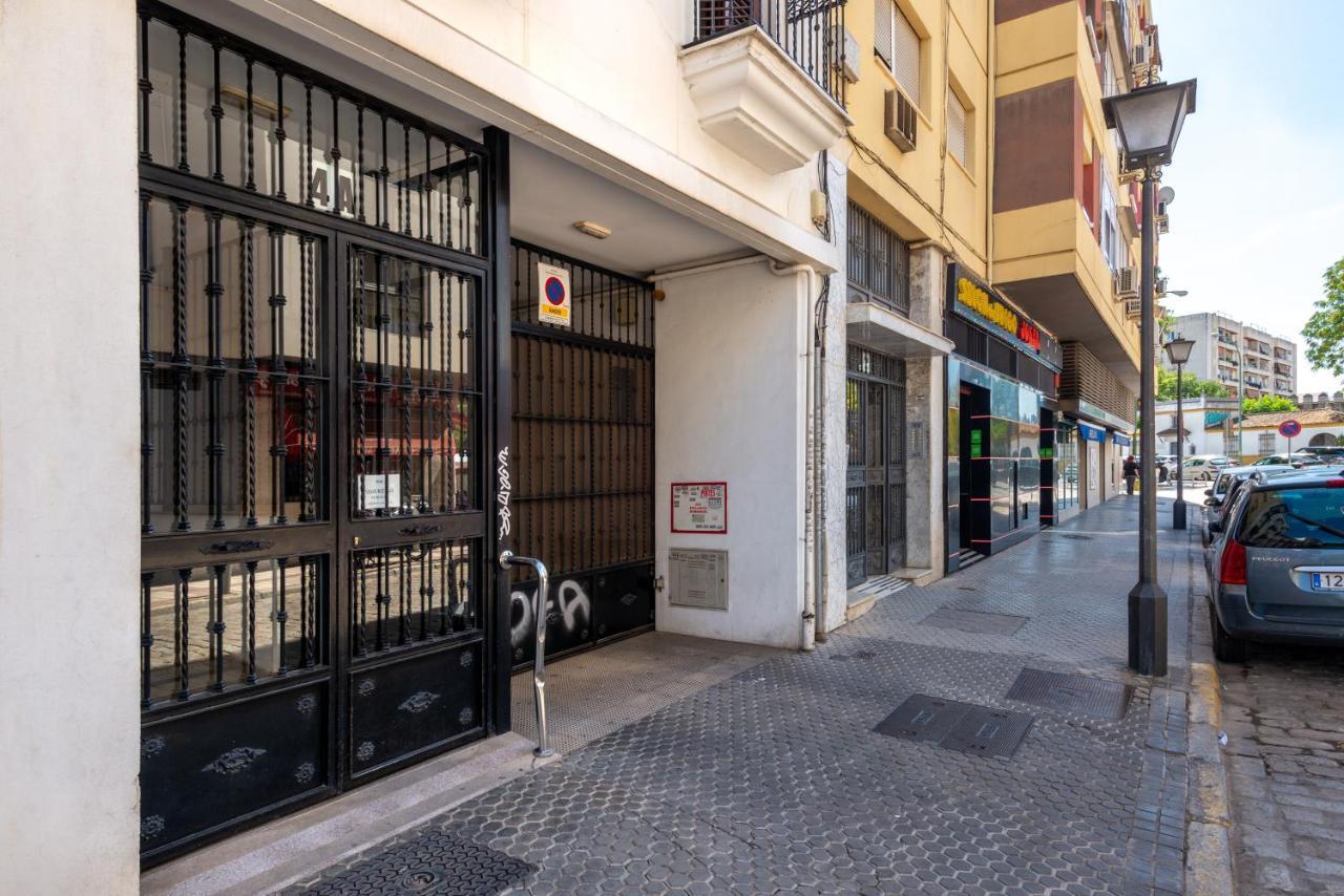 סביליה First Floor Near Macarena Church מראה חיצוני תמונה