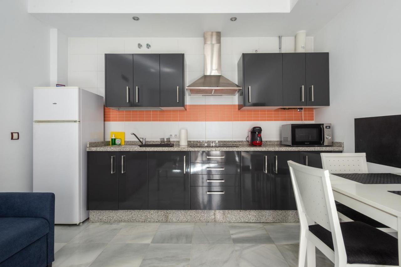 סביליה First Floor Near Macarena Church מראה חיצוני תמונה